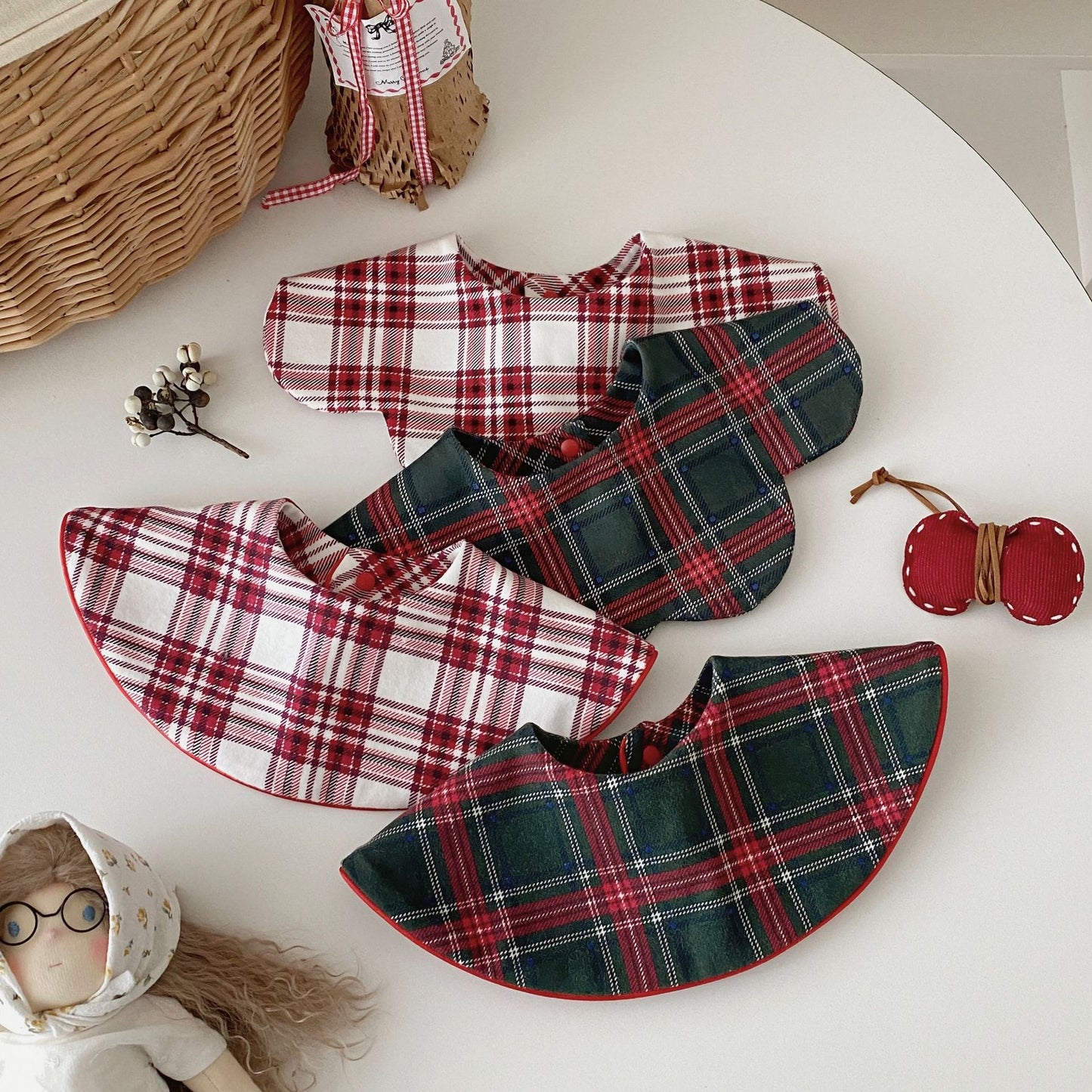 Christmas Style Baby Round & Petal Bibs - Floral Edge Double-sided Drool Bibs